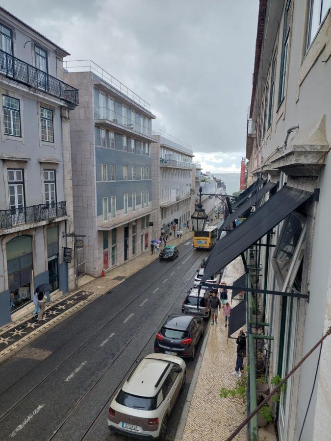 Chiado Apartments Лиссабон Экстерьер фото