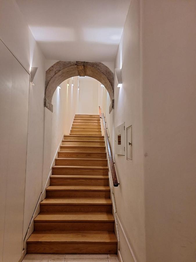 Chiado Apartments Лиссабон Экстерьер фото